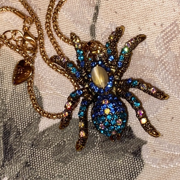 Betsey Johnson Jewelry - Betsey Johnson Blue Rhinestone Spider Necklace 18” Goldtone Chain